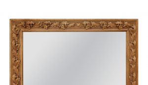 antique-carved-wood-frame-decor-oak-leaves-and-tassel-nuts