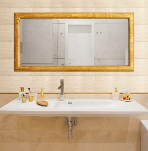 horizontal-bathroom-giltwood-mirror
